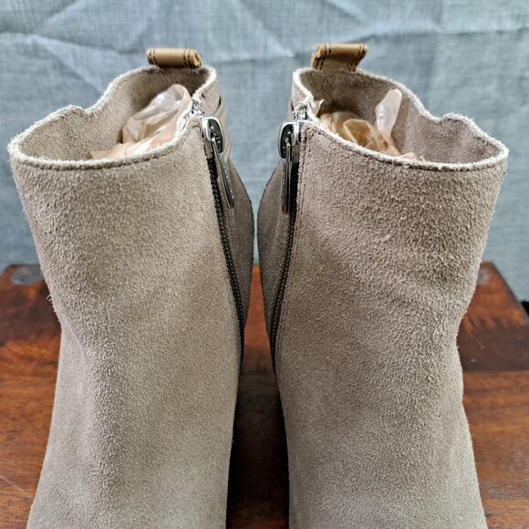 Coach Hewes Tan Suede Ankle Boots Heels Sz 6B - Picture 5 of 13
